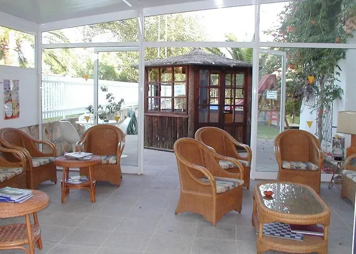Apartamentos Leo
