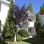 Apartamentos Leo
